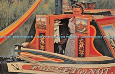R275648 Britains Inland Waterways A traditionally painted narrow boat cabin Salm