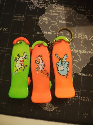 Taiwan skateboard keyrings - 3,