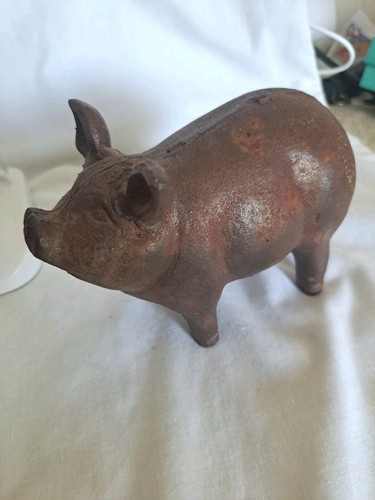 Cast iron rustic pig - cast, stop