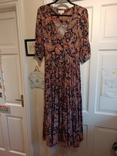 Apricot summer v neck button