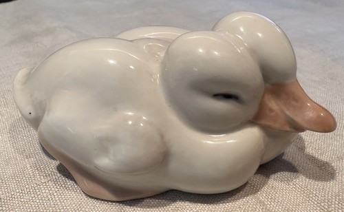 Lladro porcelain ducklings 064 - porcelain,