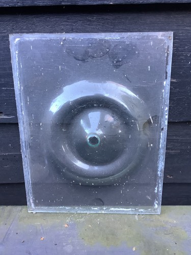 Bullseye glass pane - , of