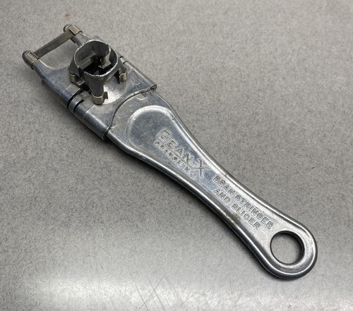 Vintage kitchen gadget tool - kitchen,