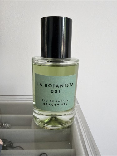 Beauty pie botanista 001 - pie,