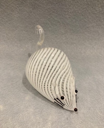 Small clear and white glass - clear,