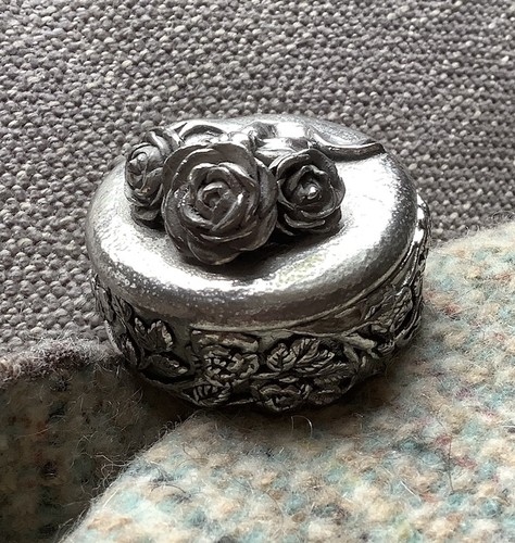 Past times roses pewter - roses,