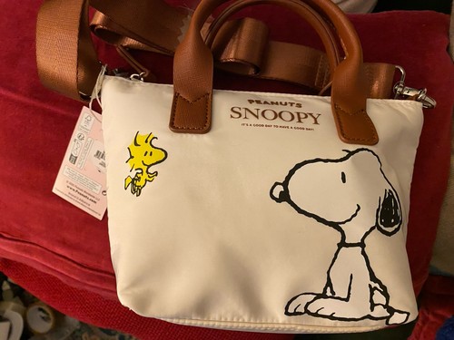Peanuts snoopy woodstock - snoopy, &