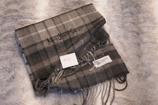 Johnstons of Elgin Fine Woven 100% Cashmere scarf. Black, Grey BNWoT #32