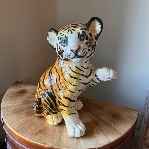 Large ceramic tiger cub hand - a,