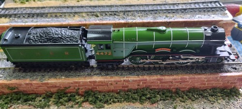 Hornby r850 locomotive - r850,