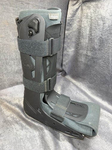 Aspen traverse air - air, walker