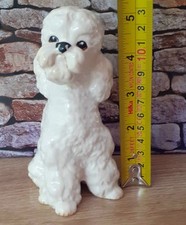 Vintage SylvaC White Sitting