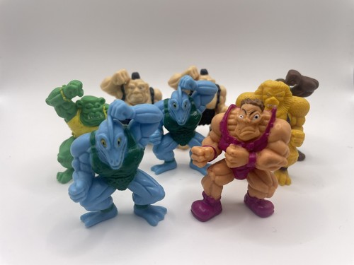 Monster wrestlers pocket - wrestlers, in