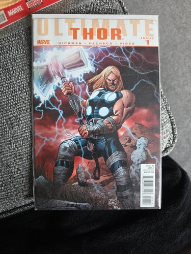 Marvel comics ultimate - -,