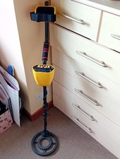  URCERI  Metal Detector (Used