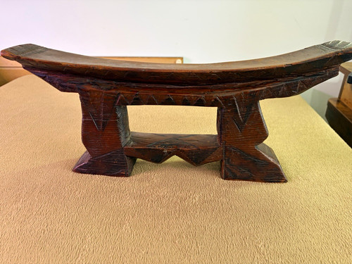 Hand carved zulu - zulu, headrest
