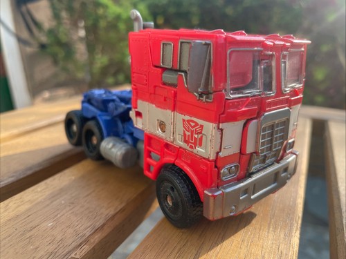 Hasbro transformers optimus - transformers,