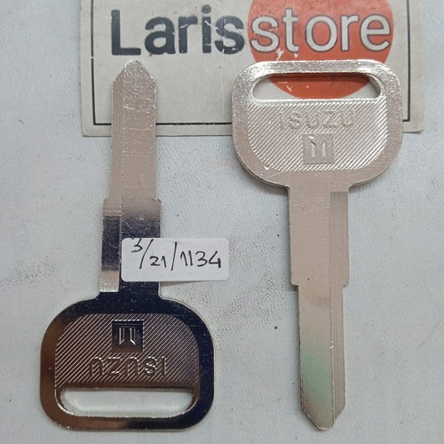 2pcs key blank isuzu elf - isuzu, nkr