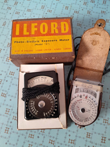 Vintage light meters x2 - ,