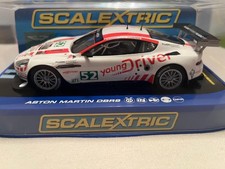 Scalextric C3196 Aston Martin