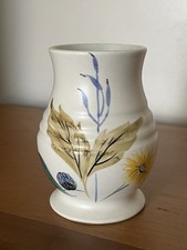 Radford Pottery Hand Painted Ceramic Vase - Mould No. 668 - 4in high