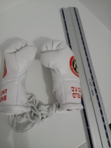 Sheffield united boxing gloves - sheffield,
