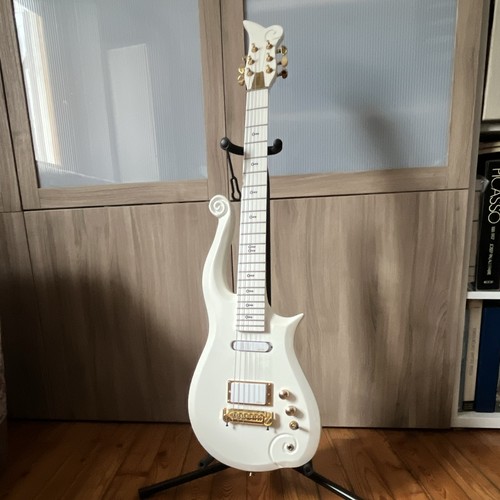 Prince tribute replica - prince, cloud