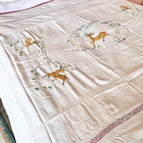 Vintage silk embroidered - vintage, deer
