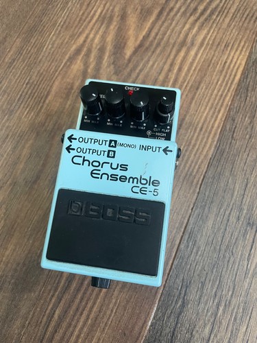 Boss digital chorus - ce-5,