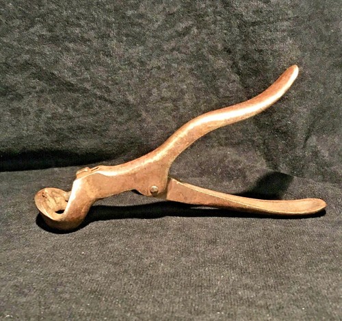 Antique metal saw - tooth, setter