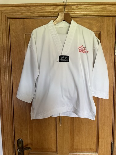Tagb tae kwon dobok - tae,