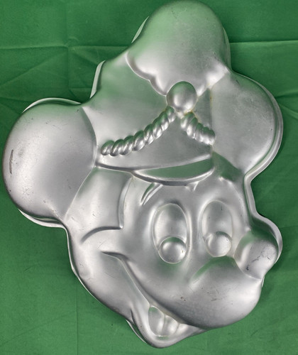 Vintage wilton mickey mouse - vintage,