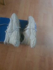 GIRLS BOYS JUNIOR ADIDAS OZWEEGO GREY TRAINERS SIZE 5.5