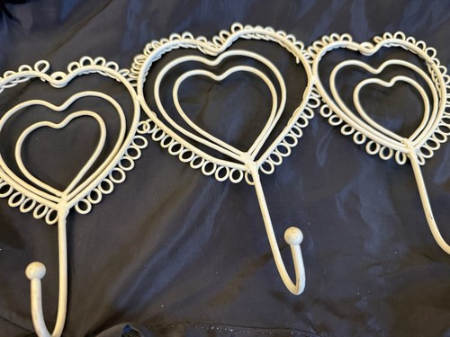 Metal heart triple wall hooks - metal,