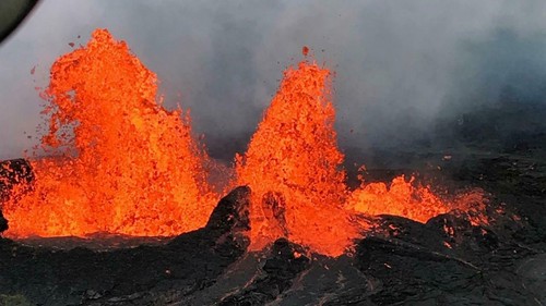 Kilauea volcano erupting - kilauea,