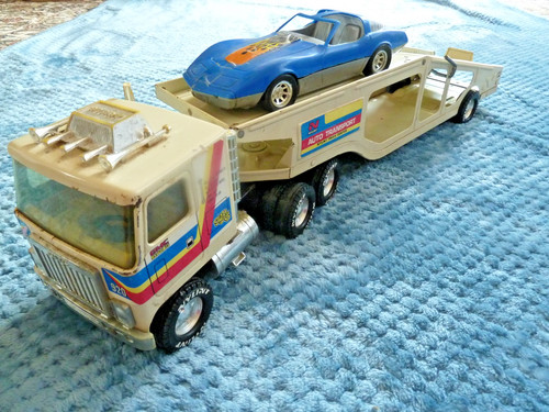 Vintage nylint large metal car - nylint,
