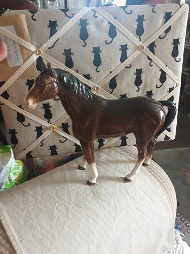 Sylvac brown horse 22cm - brown,