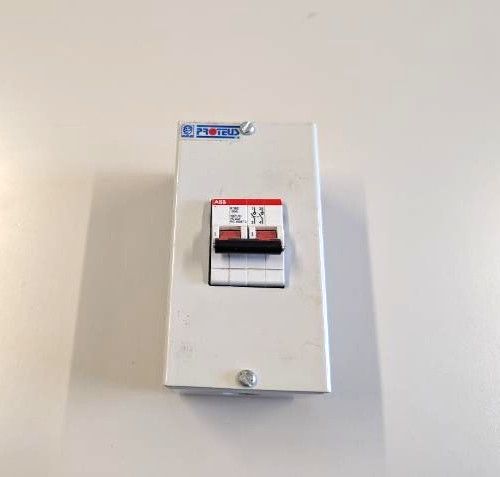 Metalclad switch main - switch,
