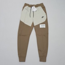 NIKE TECH FLEECE SANDALWOOD