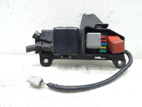 Fuse box 82741 28040 - fuse,