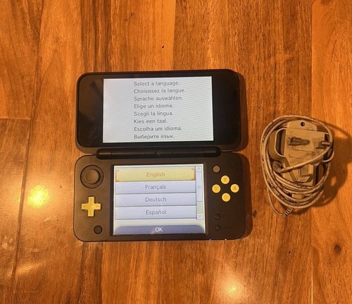 Nintendo 2ds black lime - nintendo,
