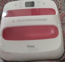 Cricut Easy Press 2 Heat press