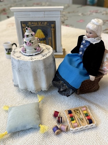 Dolls house set 12th - dolls,