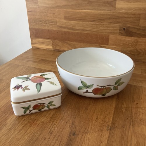 Royal worcester fine bone - royal,