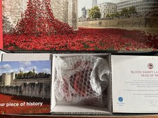 Paul Cummins Ceramic Poppy Tower of London Original Box