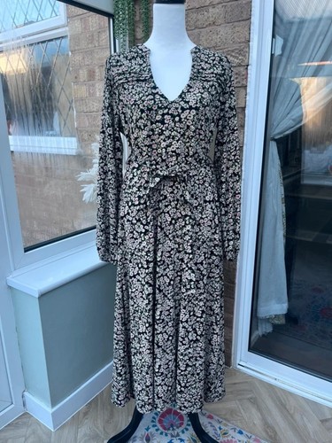 Boden black ditsy floral maxi - black,