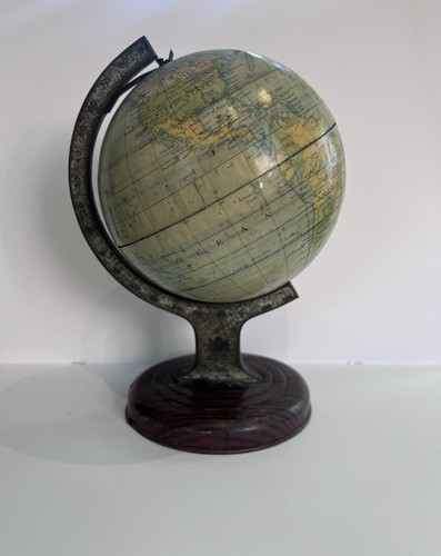 Small vintage metal globe - small,
