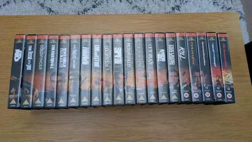 James bond 007 collection - james,
