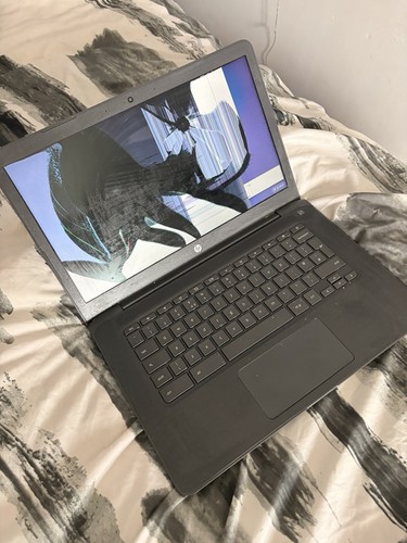 Crome book broken screen - crome,