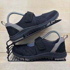 Clarks Trigenic Knit & Suede Women's Size 5 D Black Mary Jane Trainers Sandals